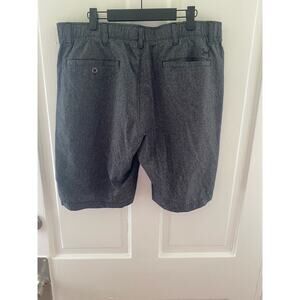 Men’s Under Armour Shorts Size 40